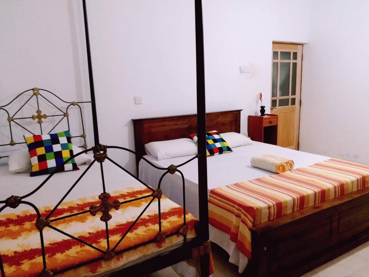 Unique Villa Kandy Exterior foto